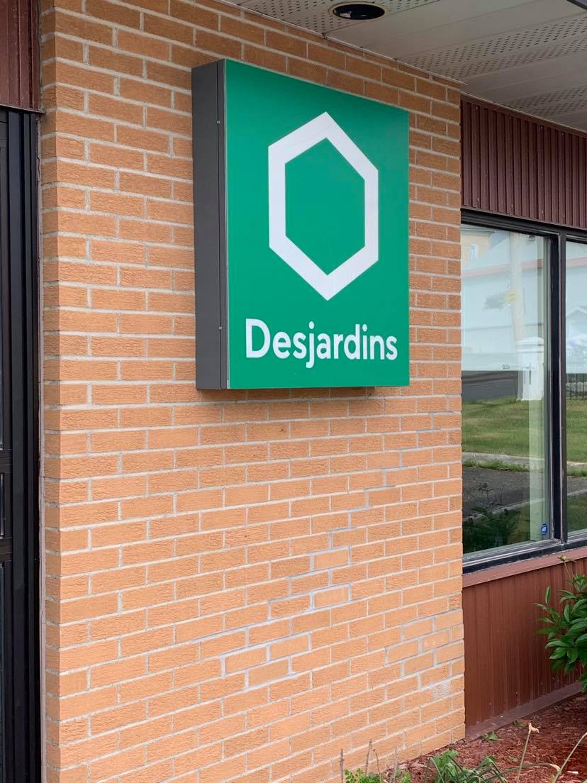 Desjardins Transcontinental Portage